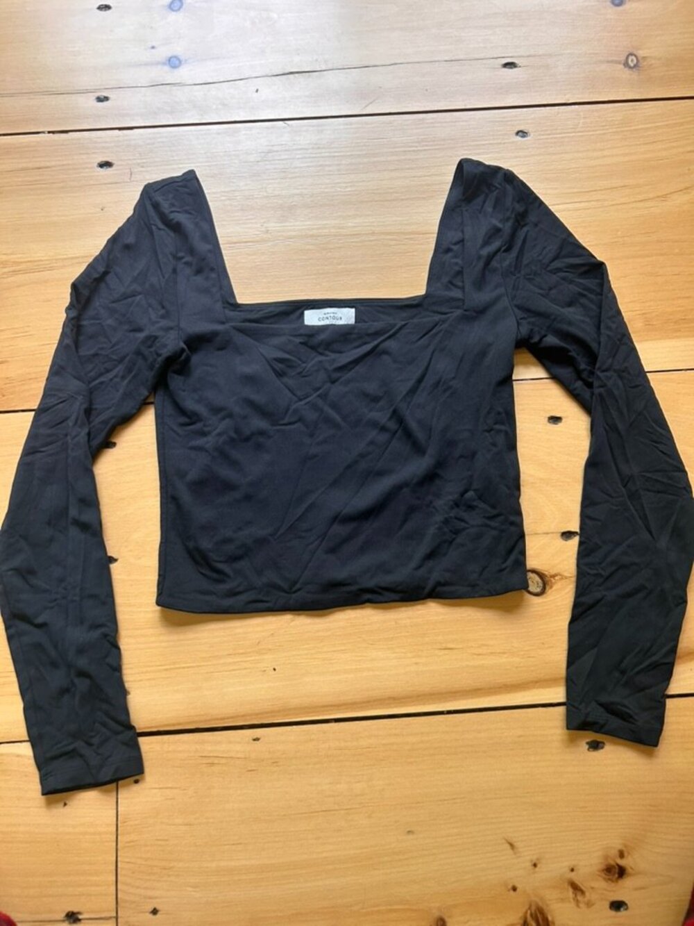 Aritzia log sleeve black top
